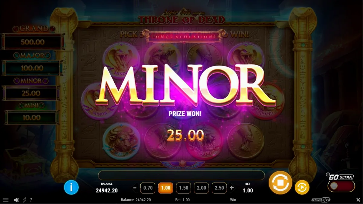 Interface do jogo Legion Gold and the Throne of Dead com símbolos egípcios e romanos